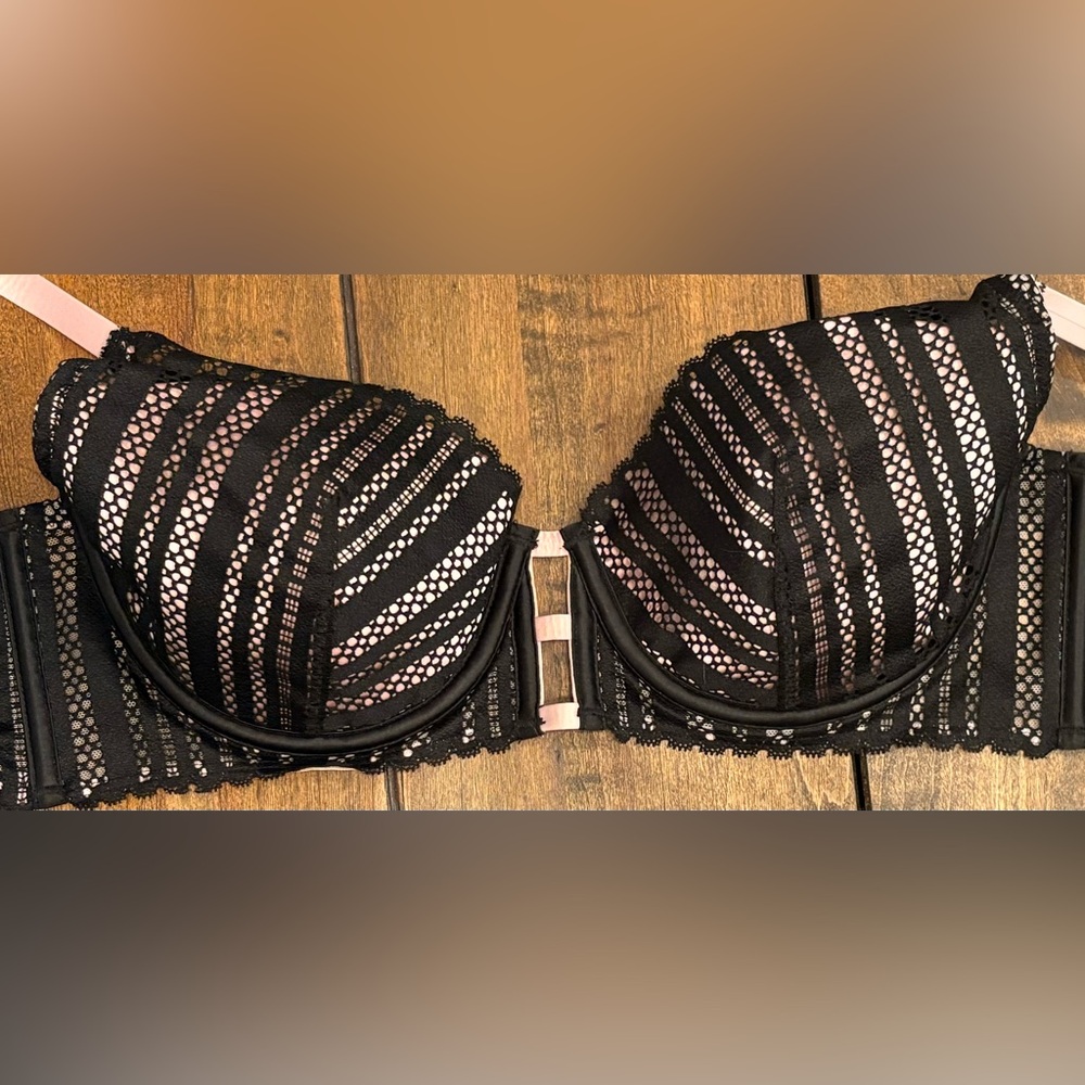 Victoria's Secret Black and Pink Bra